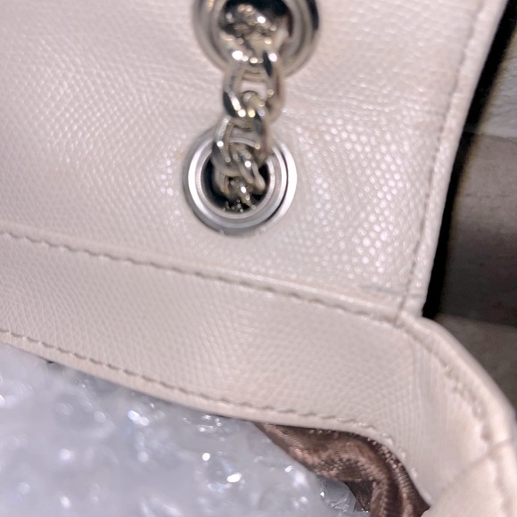 Love Moschino Cream/Gold Shoulder/ Crossbody Bag - Picture 13 of 16